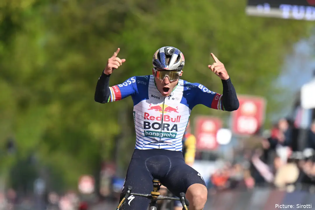 remco evenepoel wins amstel gold race 2026