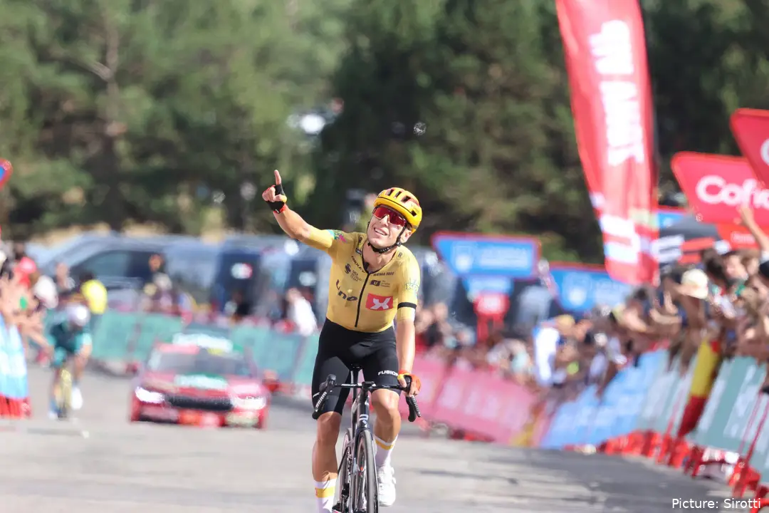 Andreas Leknessund in action on Stage 7 of the 2026 Vuelta a Espana