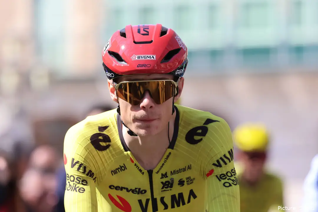 Jonas Vingegaard feierte am Blockhaus seinen ersten Etappensieg beim Giro d’Italia und übernahm zugleich das Blaue Trikot