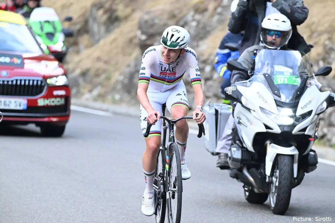Tadej Pogacar in Aktion auf Etappe 6 der Tour de France 2026