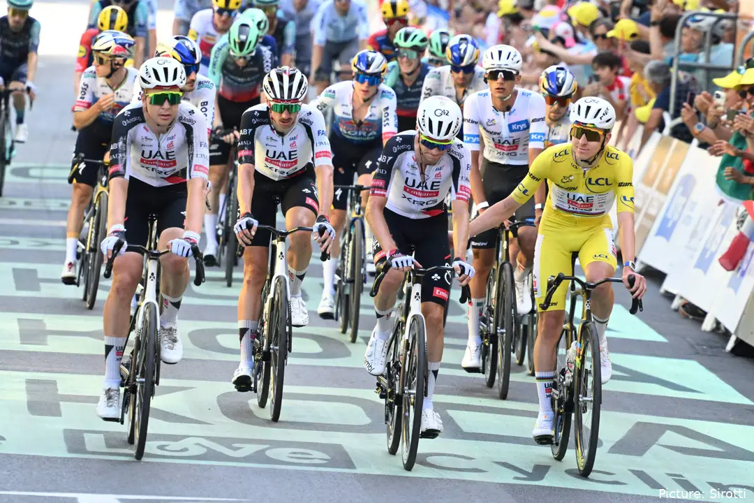 Tadej Pogacar en UAE Team Emirates - XRG in de Tour de France 2026