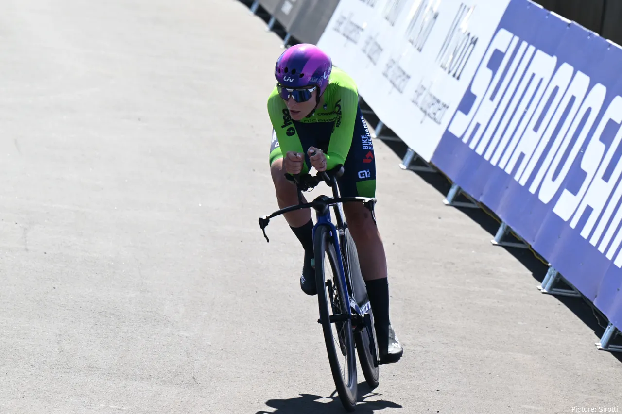 Zigart es una ciclista de talento por derecho propio y actual campeona nacional eslovena en carretera y en ITT.