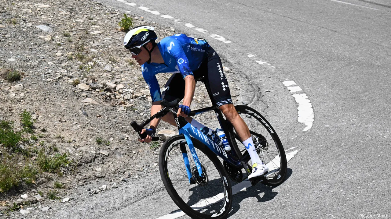 Enric Mas durante la carrera