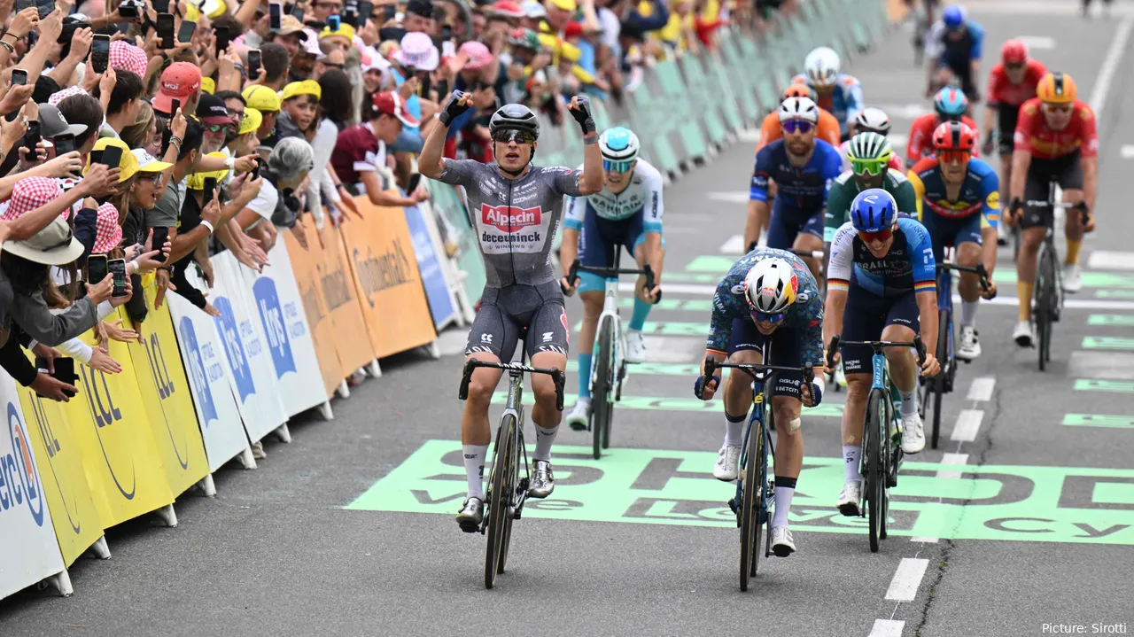Philipsen logró tres victorias de etapa en el Tour de Francia