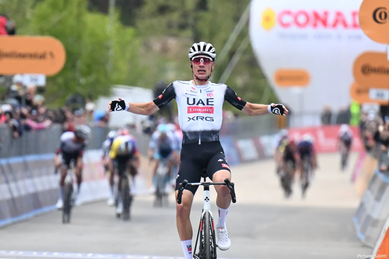 Juan Ayuso logró su primera victoria en el Giro de Italia 2025