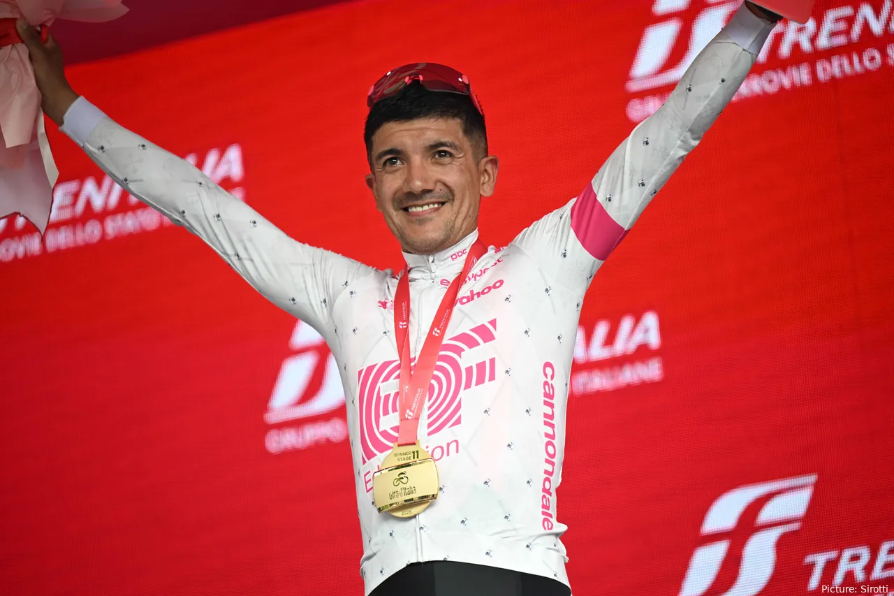 Richard Carapaz ganó la etapa 11 del Giro de Italia 2025