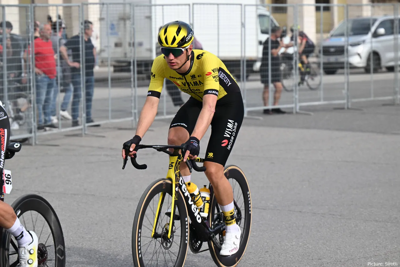 Olav Kooij, ganador de la 12ª etapa del Giro de Italia 2025