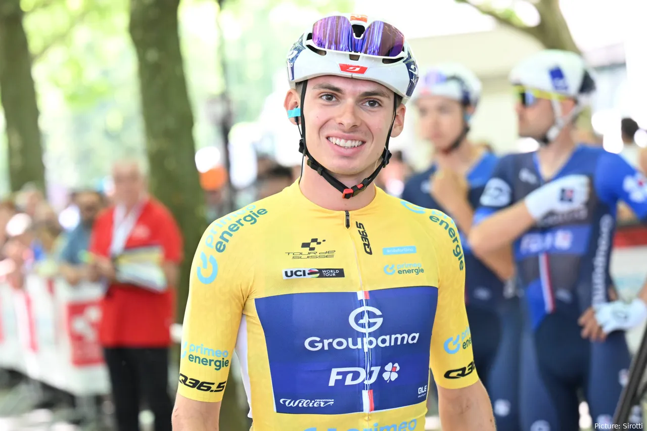 Romain Grégoire, líder de la Vuelta a Suiza 2025 tras tres etapas