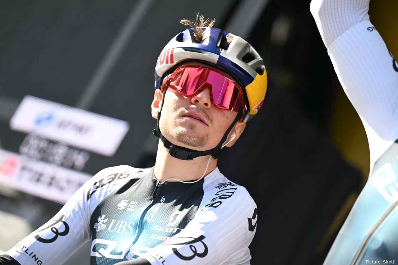Tom Pidcock terminó en 16ª posición del Giro de Italia 2025