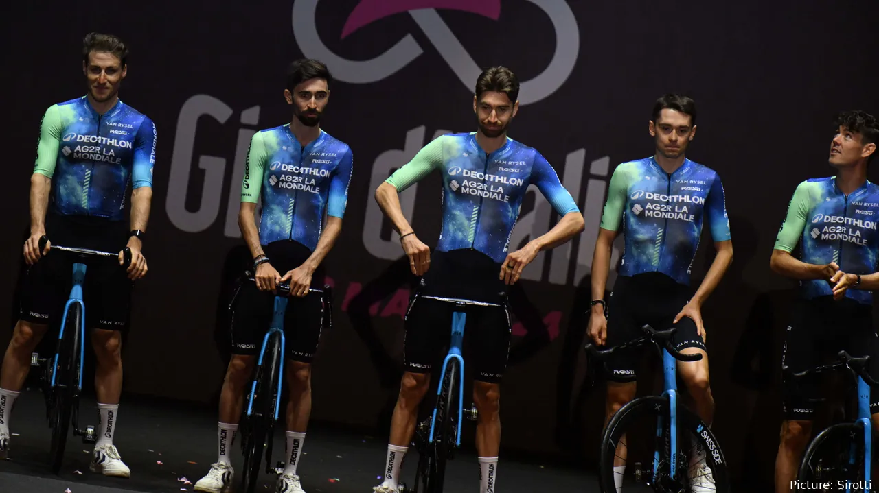 El Decathlon AG2R La Mondiale se podría convertir en uno de los mejores equipos ciclistas del mundo