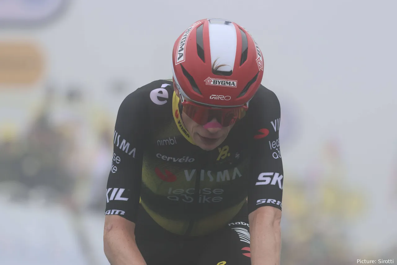 Jonas Vingegaard es 2º en la clasificación general del Tour de Francia 2025 tras 15 etapas