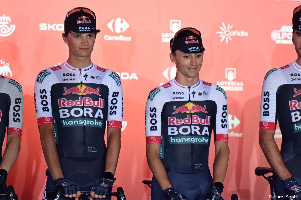 Jai Hindley y Giulio Pellizzari están brillando en esta Vuelta a España 2025