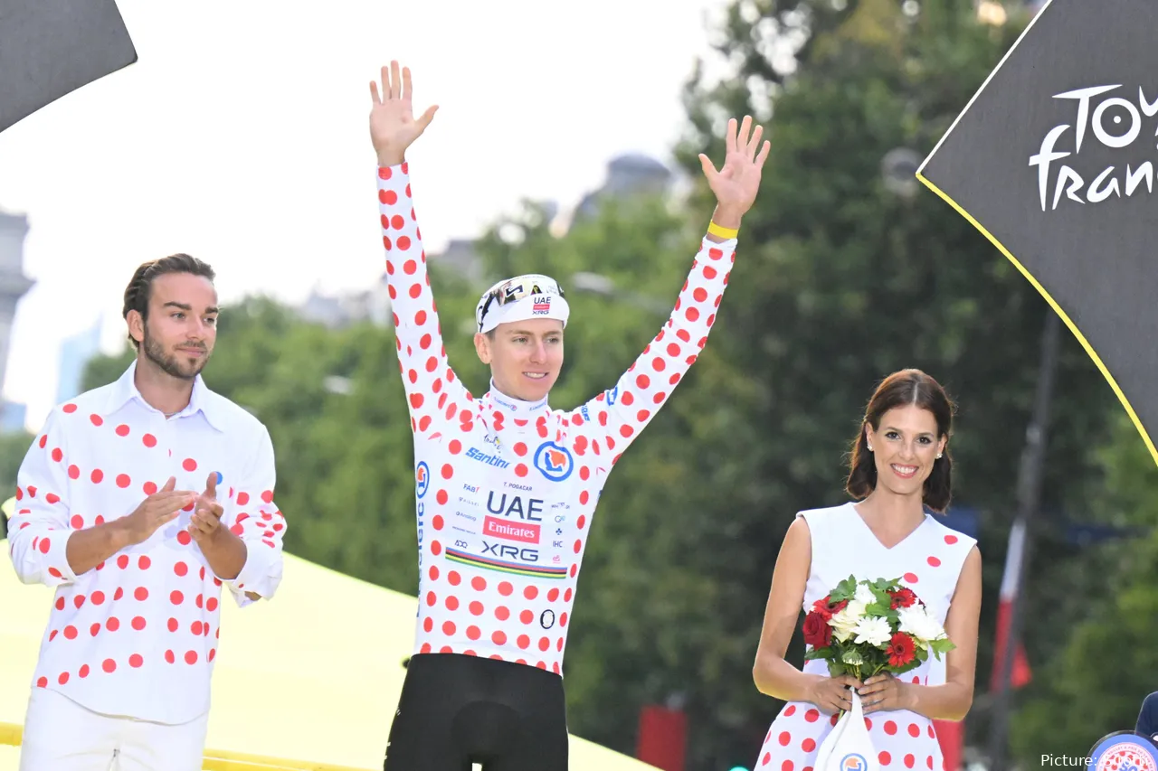 Tadej Pogacar ya es uno de los mejores ciclistas de todos los tiempos con apenas 26 años de edad