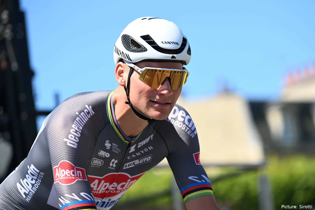 Mathieu van der Poel se lleva la 3ª etapa del Renewi Tour 2025 en su regreso tras abandonar el Tour de Francia