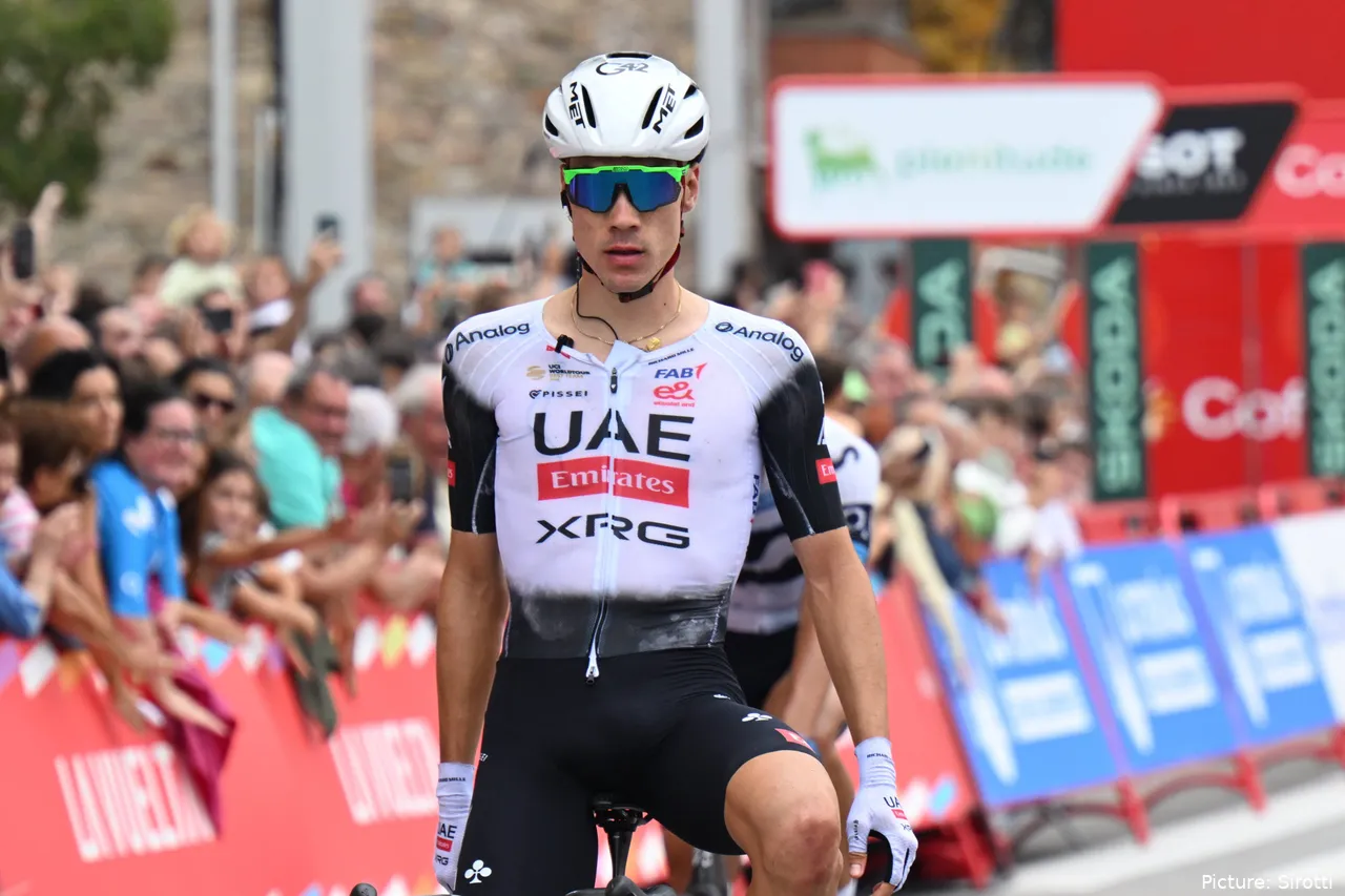 Juan Ayuso no tiene buena relación con Pogacar desde el Tour de Francia 2024