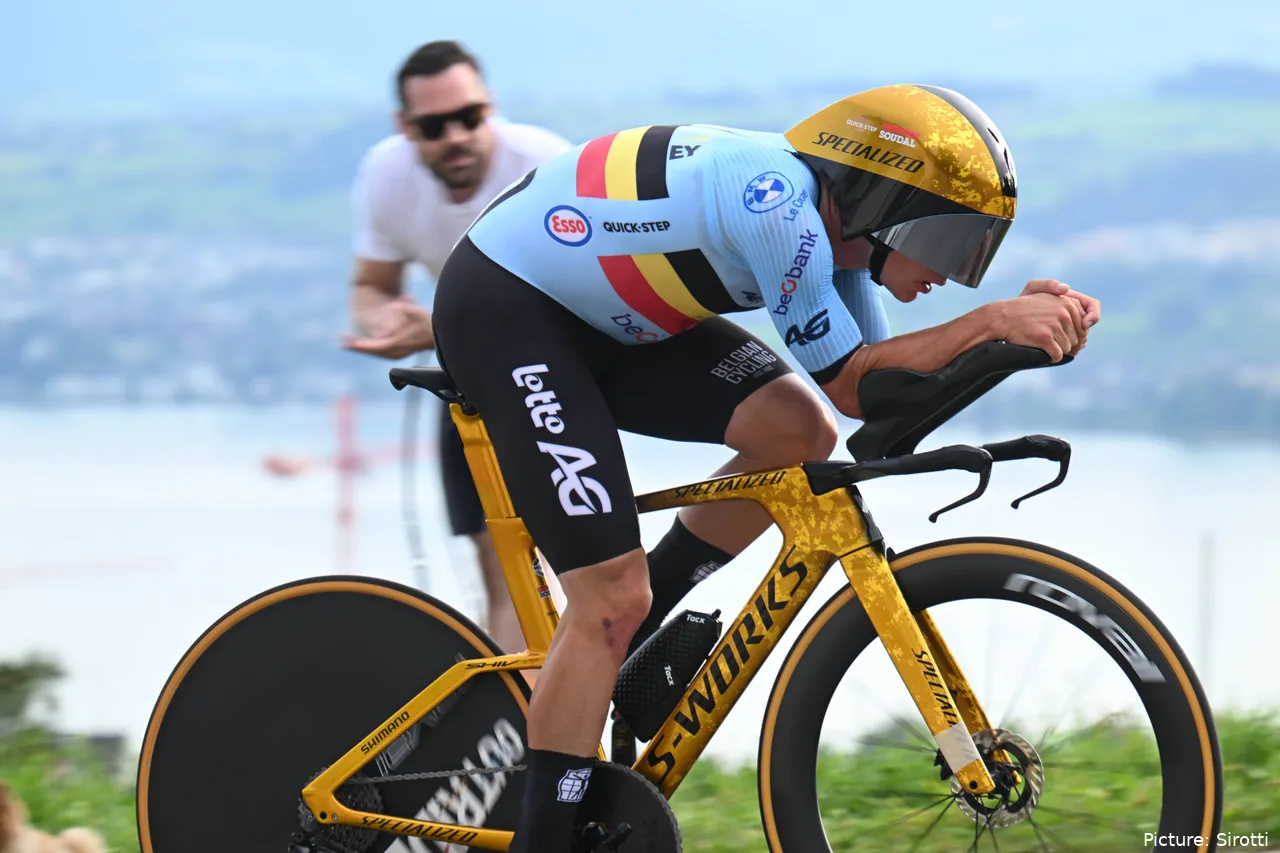 Solo Remco Evenepoel pudo con Jay Vine en el Mundial Contrarreloj 2025