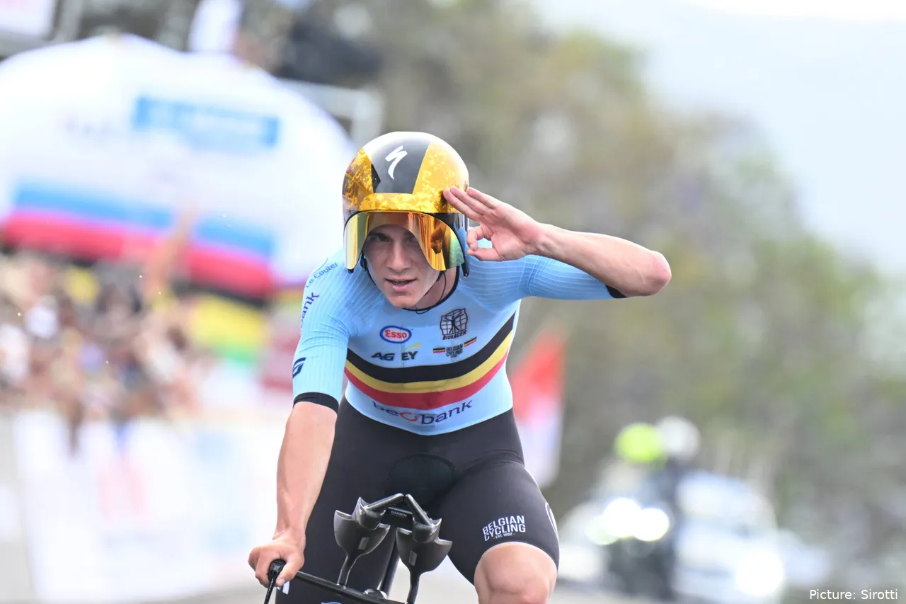 Remco Evenepoel ganó su tercer Mundial Contrarreloj consecutivo