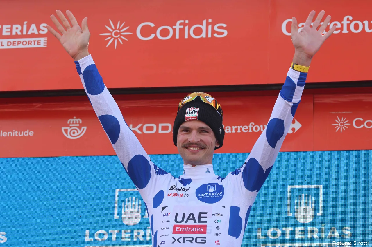 Jay Vine, líder de la montaña en la Vuelta a España 2025 tras 14 etapas
