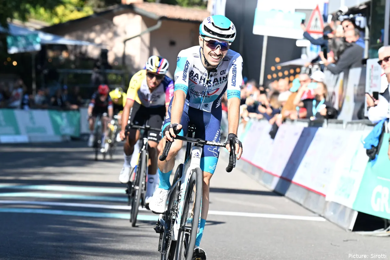 Lenny Martínez fue 3º en el Giro dell'Emilia 2025