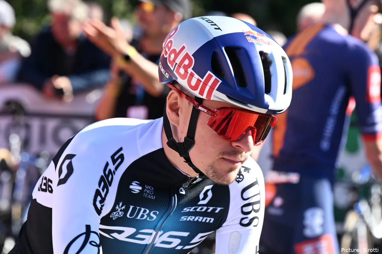 Tom Pidcock será el líder de Q36.5 en Il Lombardia 2025