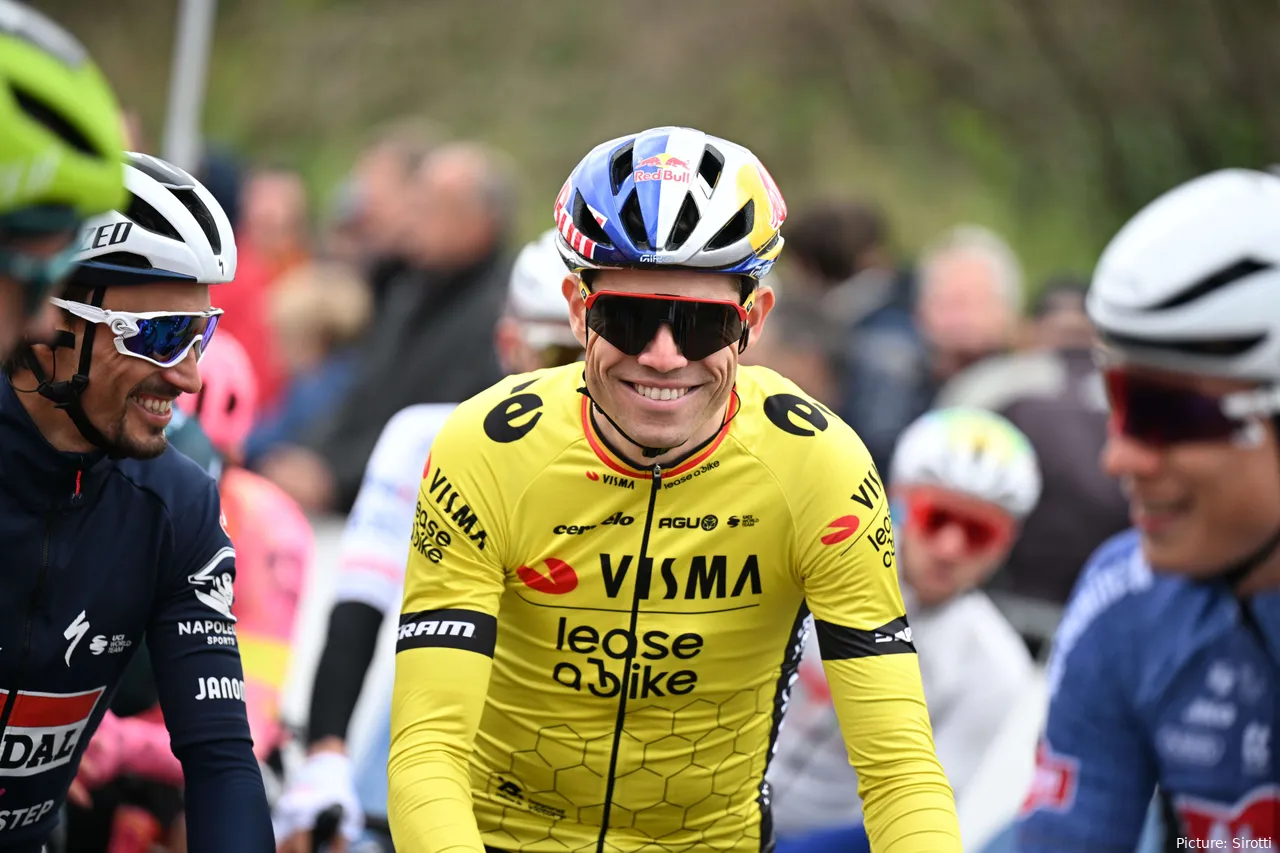 Wout van Aert ia fazer o melhor tempo nesse contrarrelógio do Tour de 2019, um dia que viria a ser ganho por Julian Alaphilippe