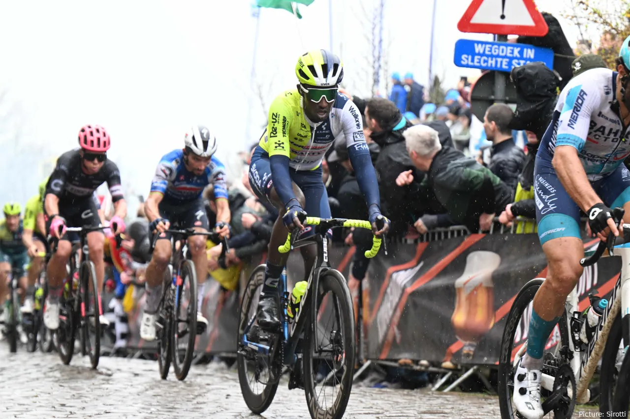 Biniam Girmay conquistou a Gent Wewelgem em 2022