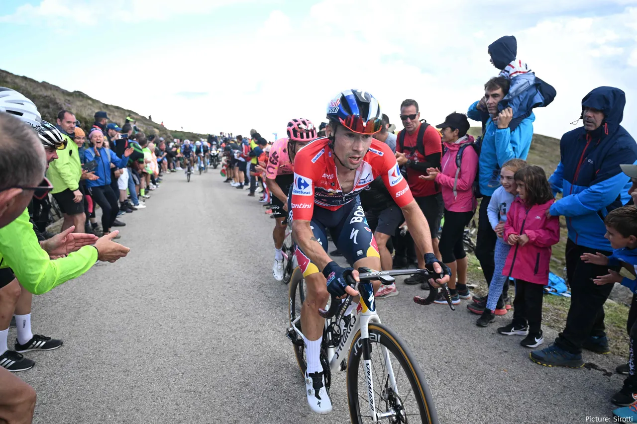 Roglic conquistou a Vuelta pela quarta ocasião