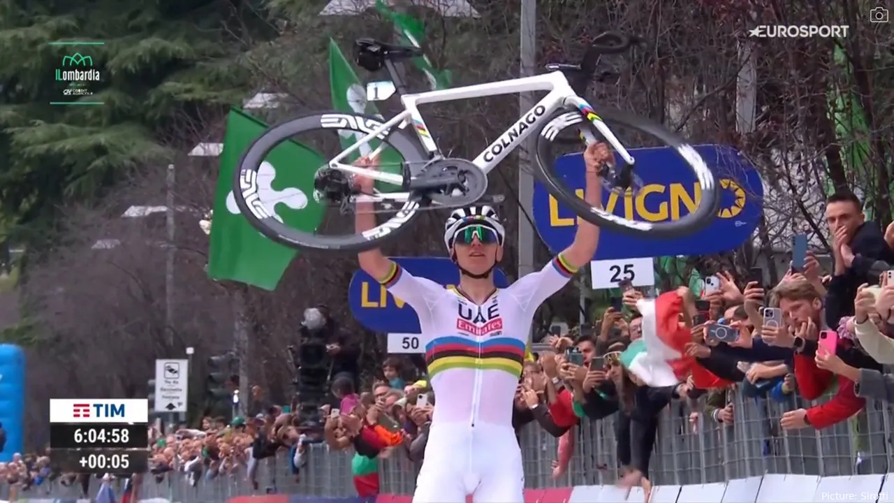 Tadej Pogacar será o grande candidato a receber o Velo d'Or masculino 2024