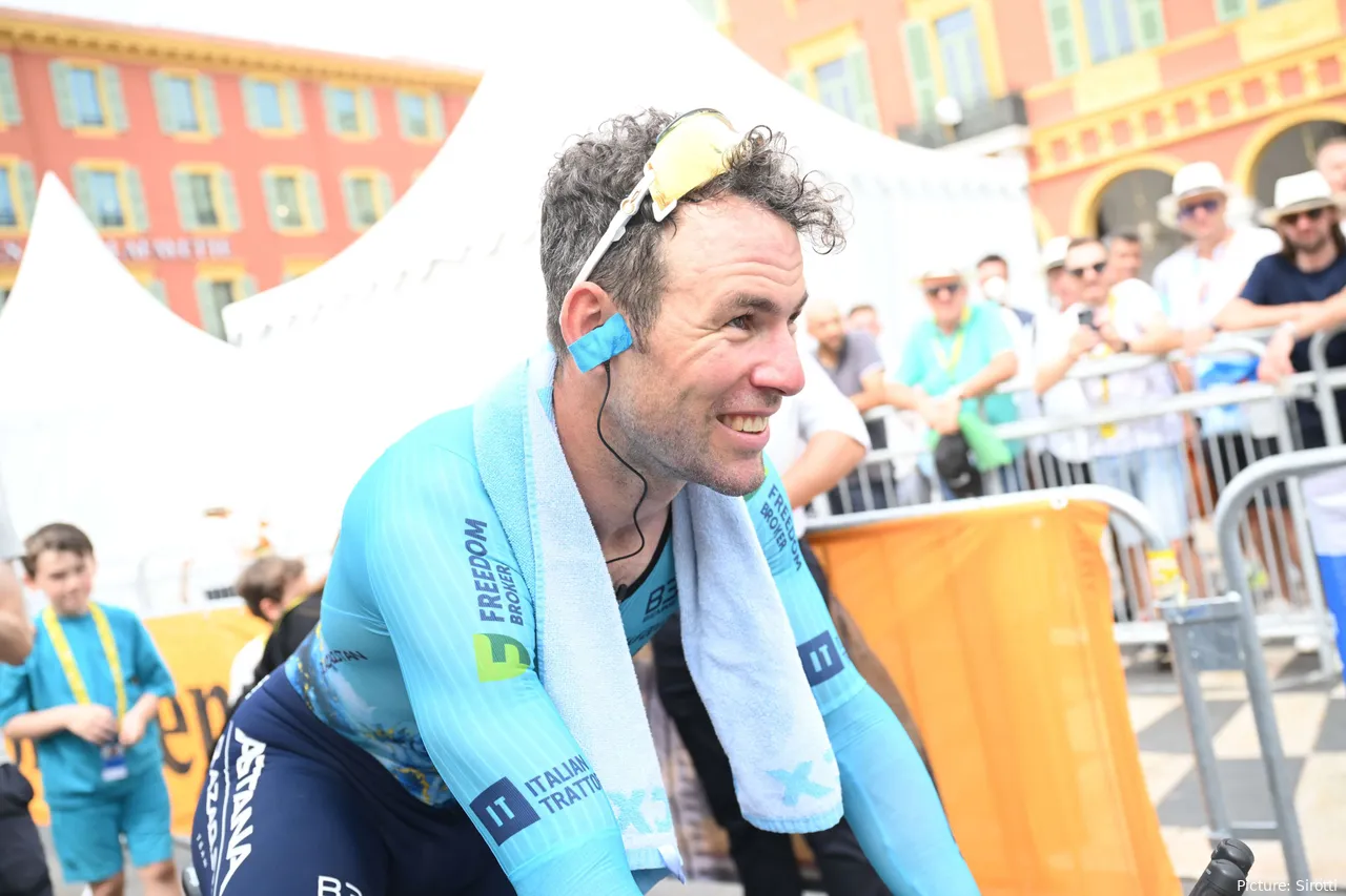 Mark Cavendish é agora o recordista de vitórias em etapas da Volta a França