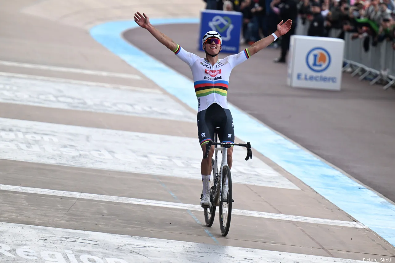 Mathieu van der Poel foi imparável nos paralelos em 2024