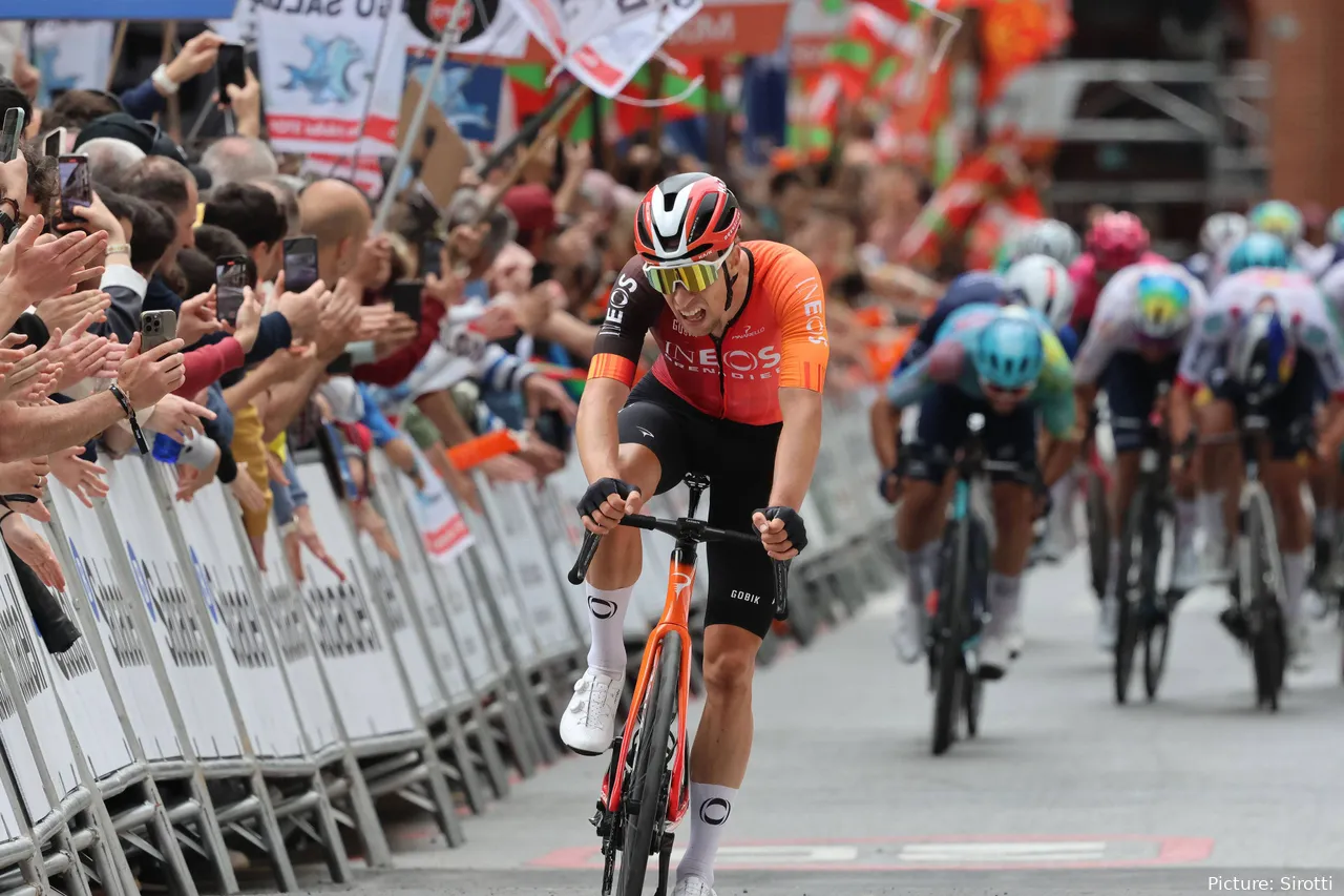 Axel Laurance finishes second in stage 5 of 2025 Criterium du Dauphiné