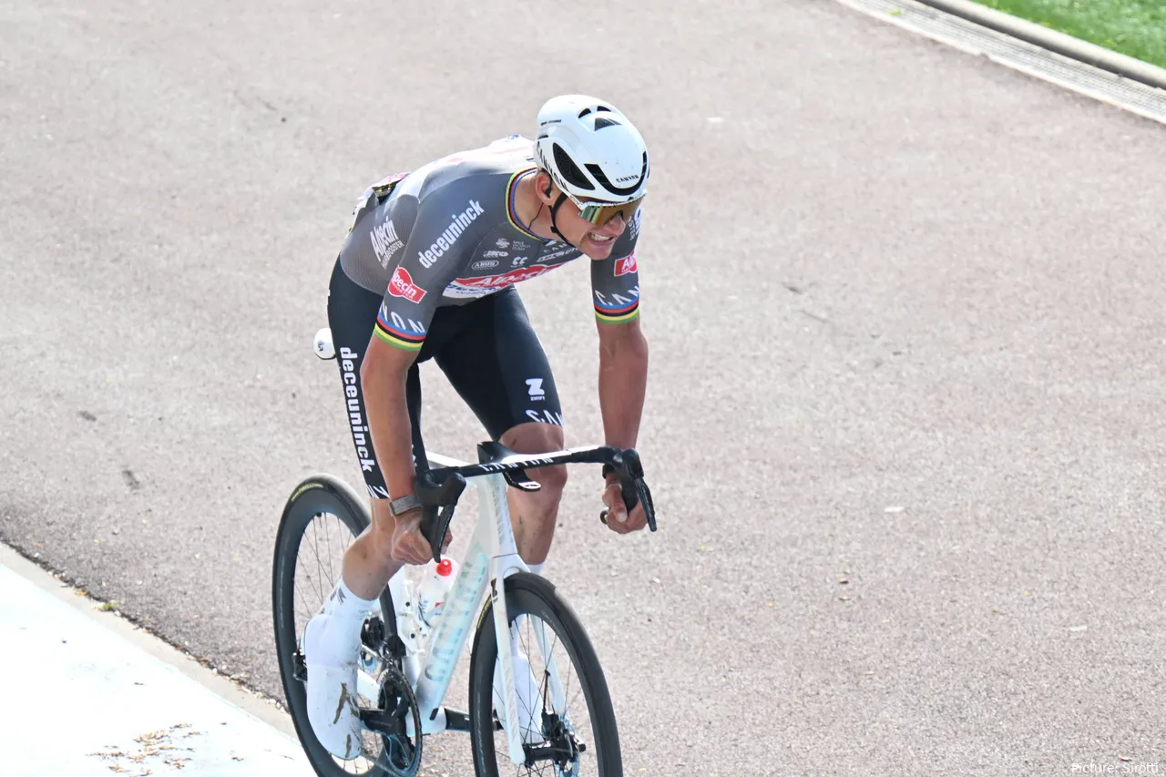 Muitos adeptos não conseguem apreciar o domínio de Mathieu van der Poel