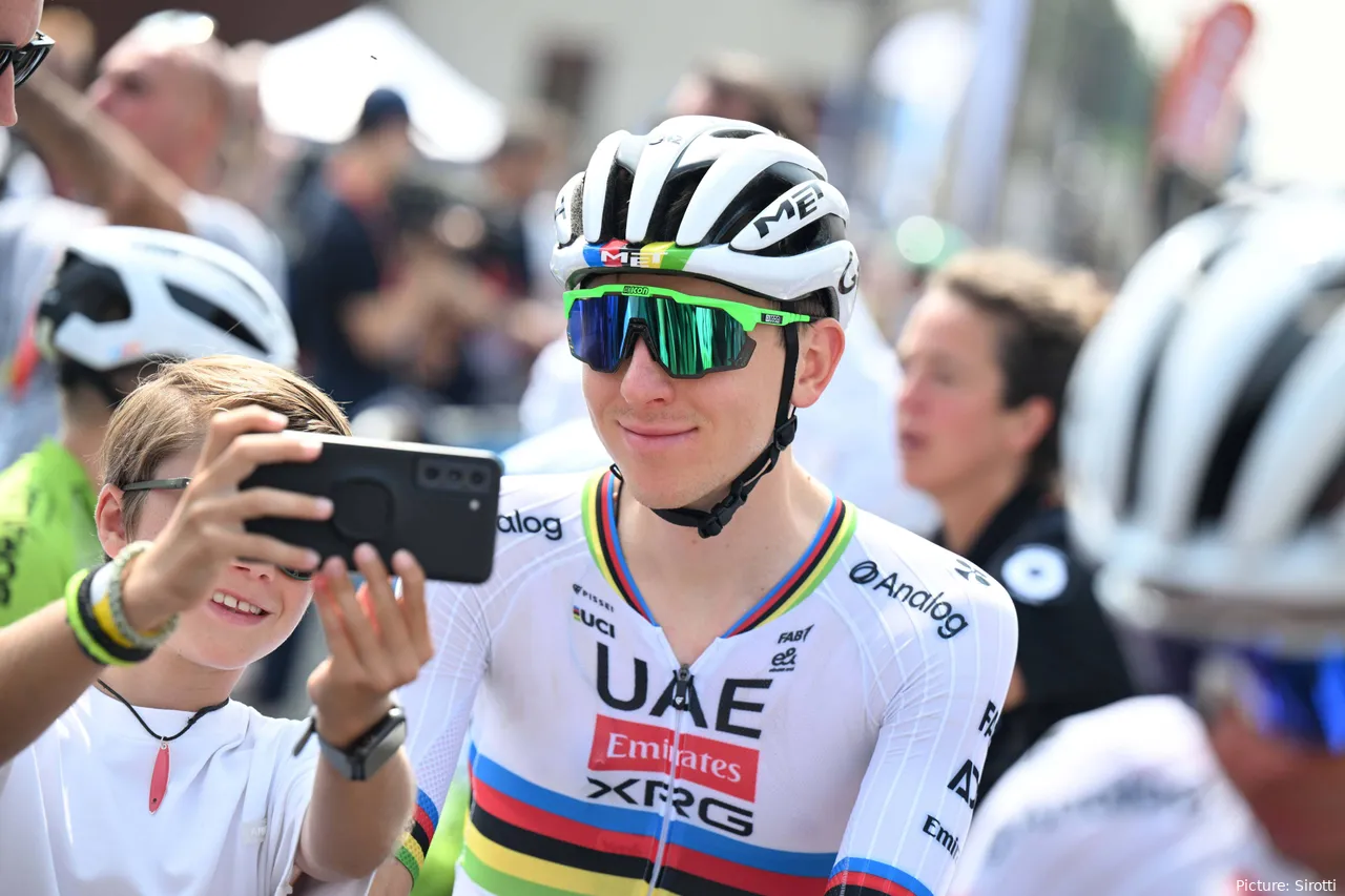 Pela primeira vez desde o Tour 2023, Pogacar está atrás de Vingegaard ou Evenepoel numa classificação geral