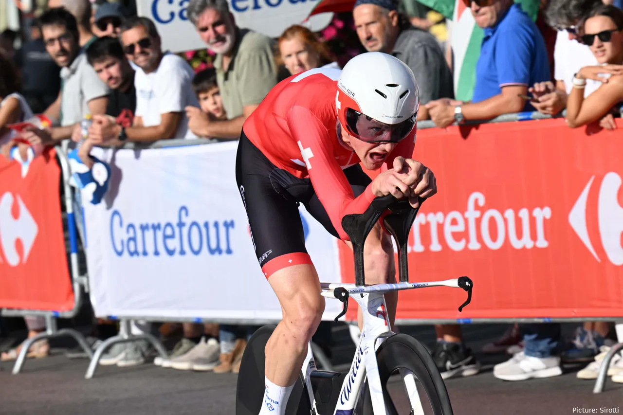 Stefan Kung won de afsluitende tijdrit in La Vuelta&nbsp;