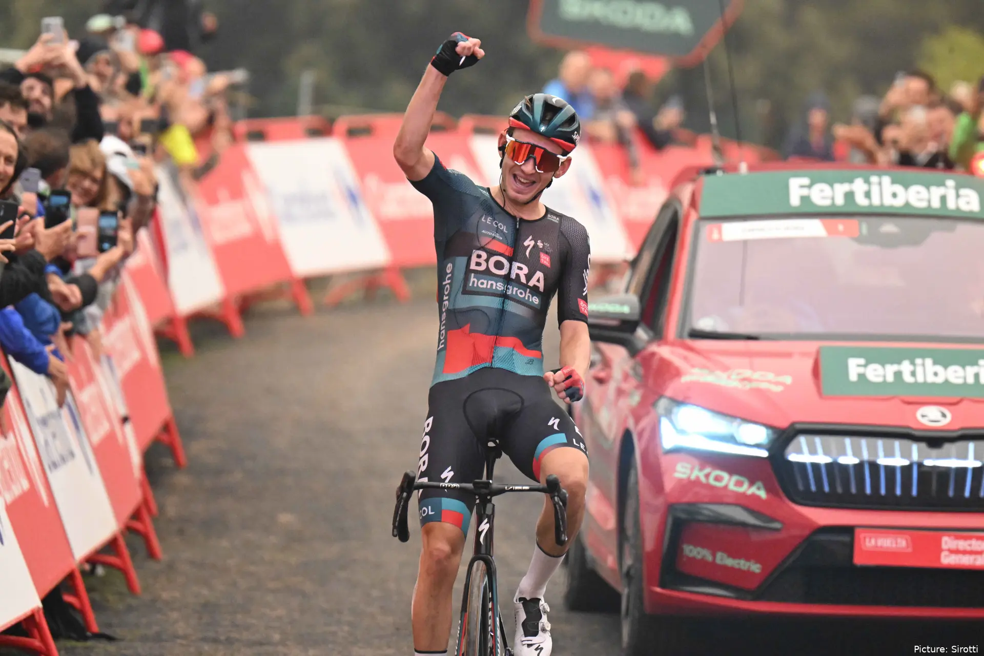Lennard Kämna, ganador de la etapa 9 de la Vuelta a España 2023