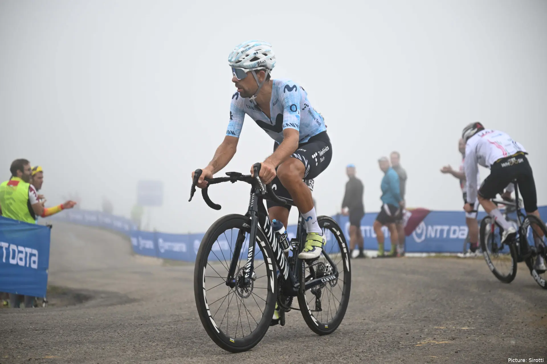 Nelson Oliveira, gregario de lujo en Movistar Team