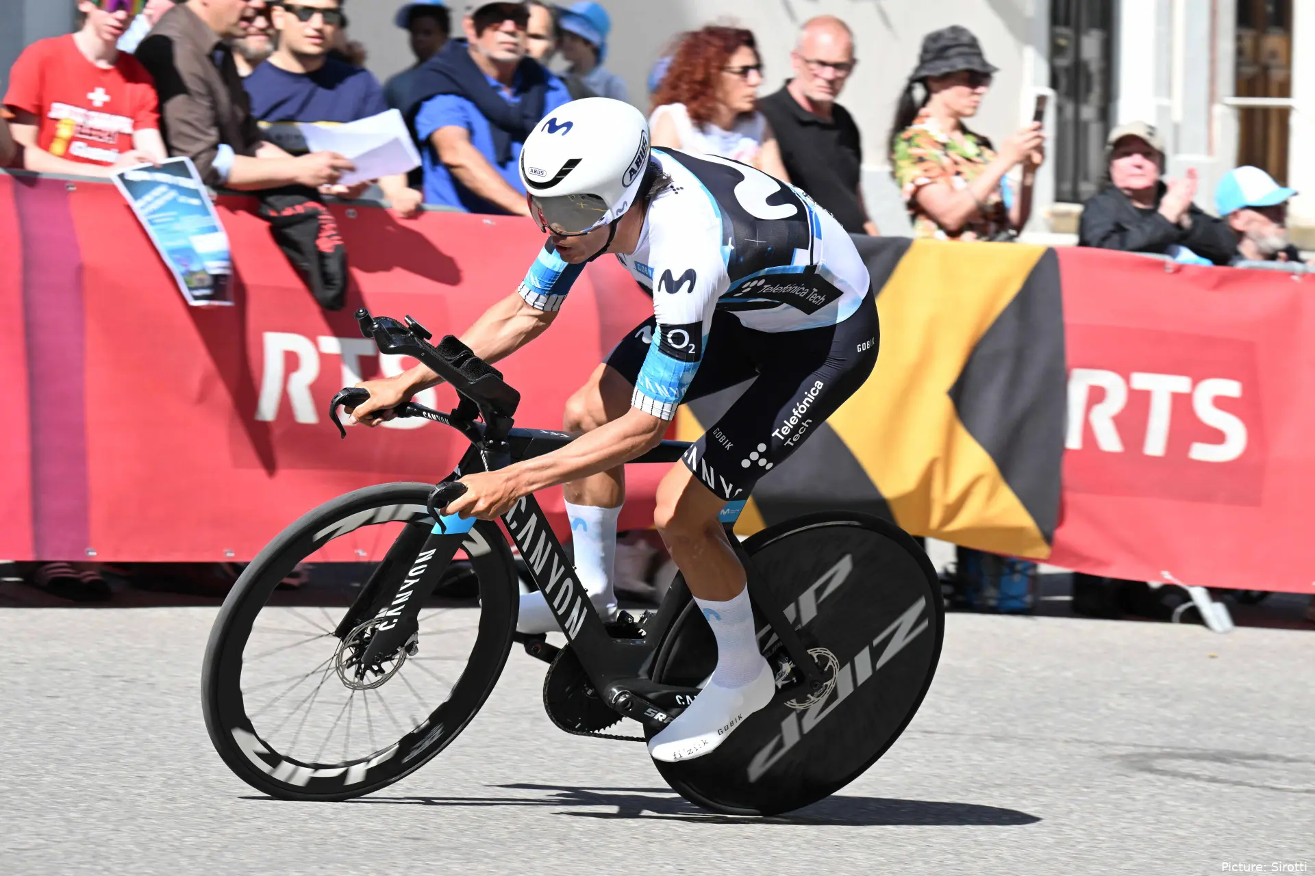 Javier Romo, estrella de Movistar Team, en la temporada 2025.
