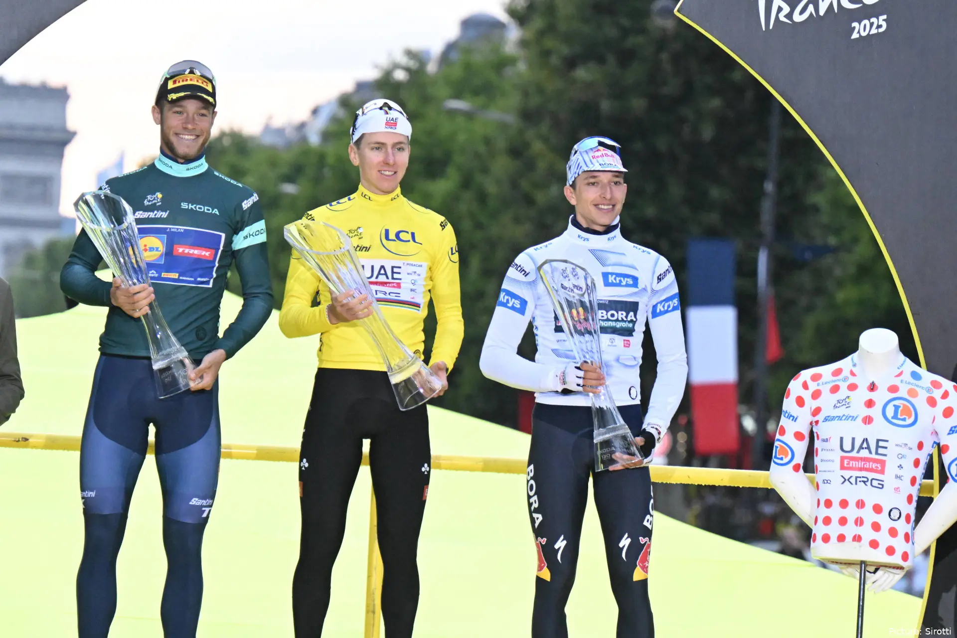 Jonathan Milan, Tadej Pogacar y Florian Lipowitz