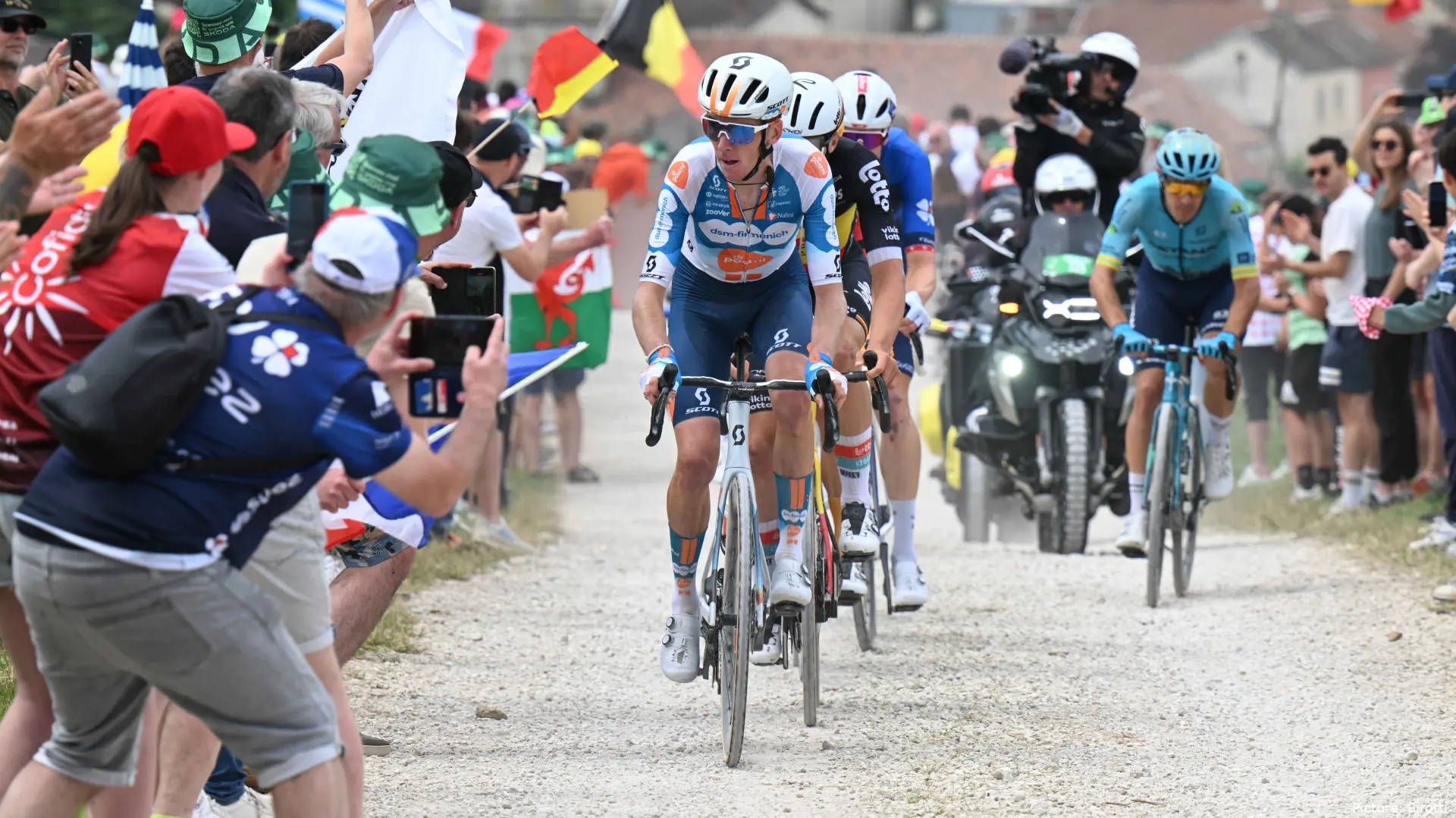 Romain Bardet, en la Strade Bianche en 2025