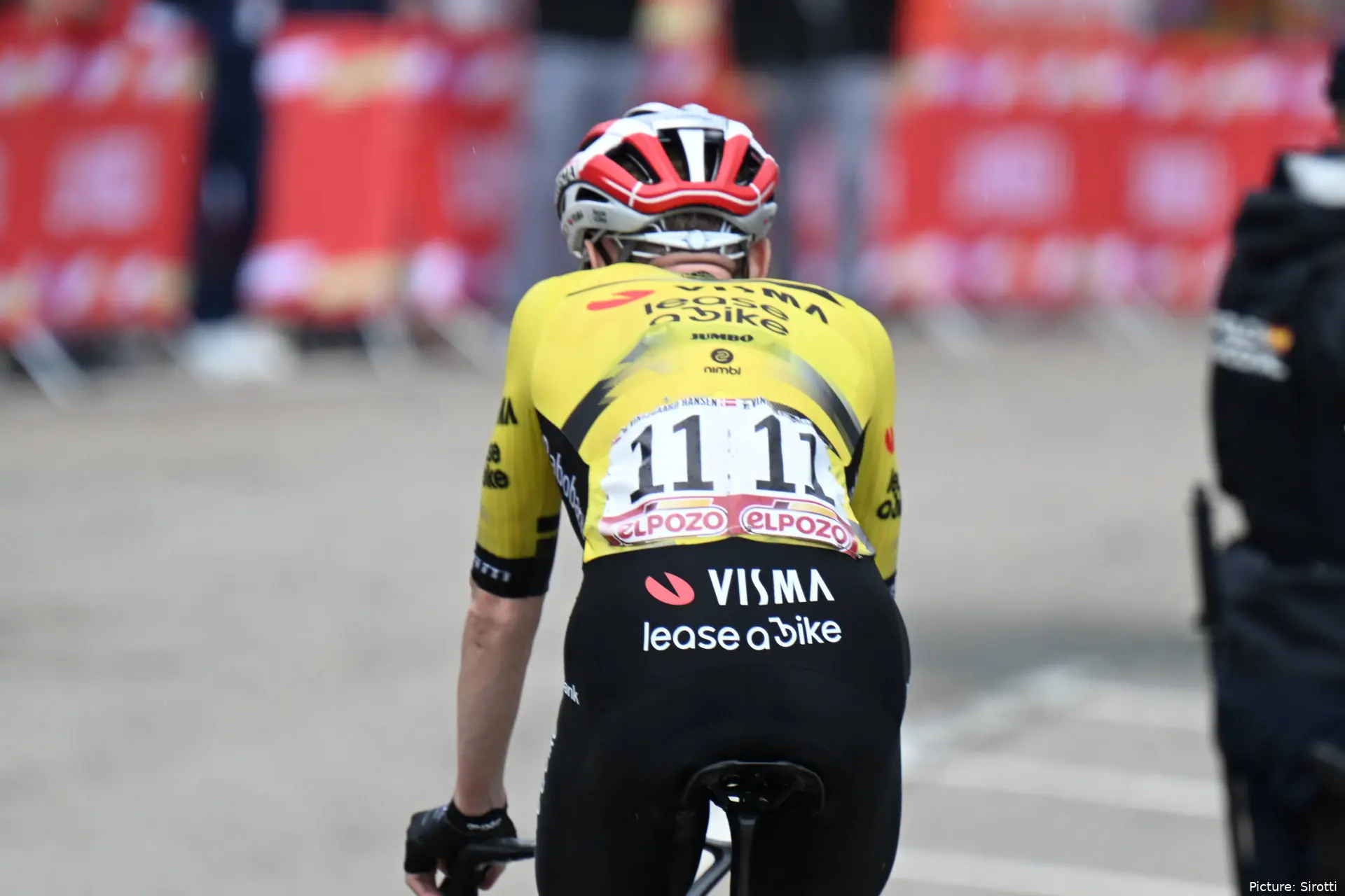 Jonas Vingegaard, en la Vuelta a España con el maillot del Visma - Lease a Bike