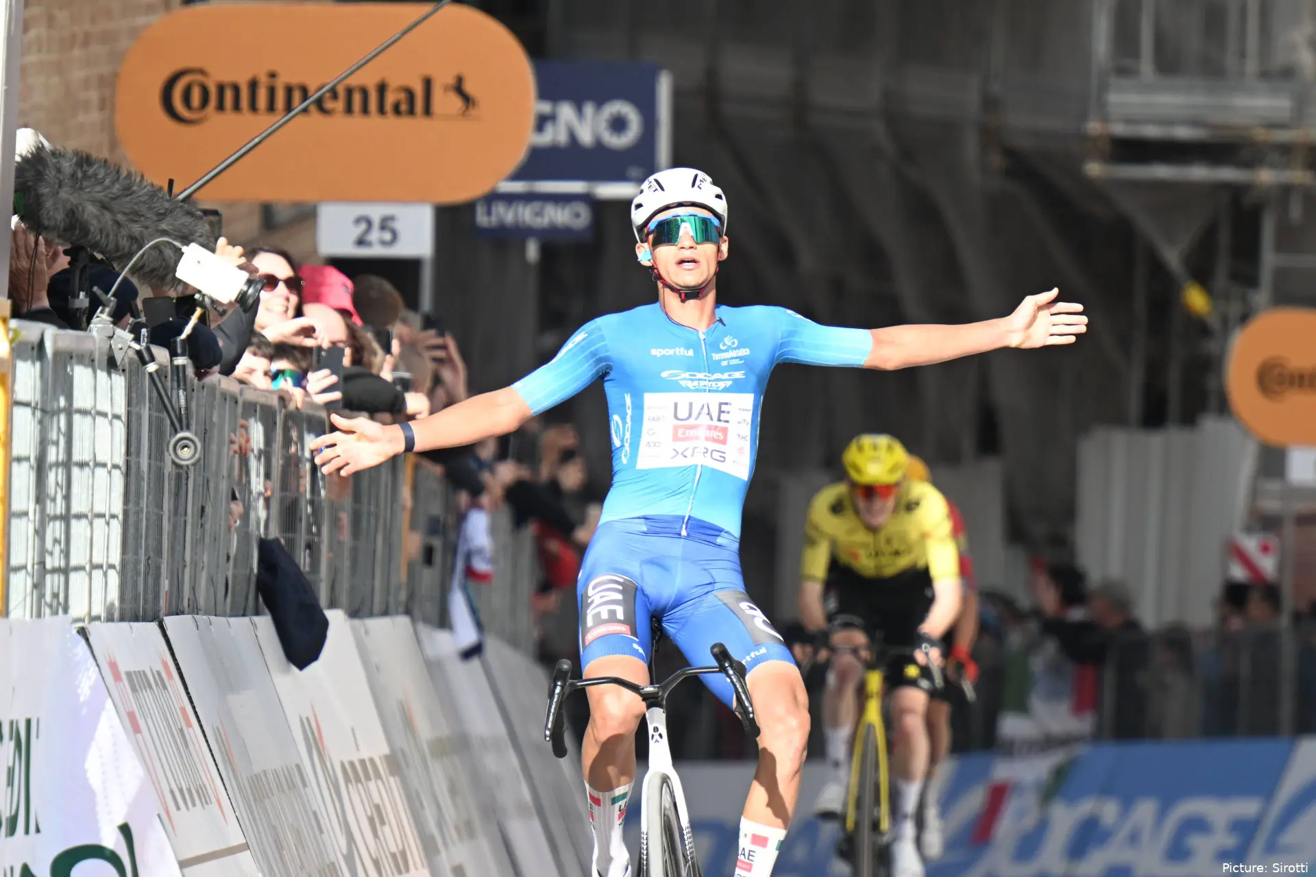 Isaac del Toro, en la Tirreno Adriático 2026