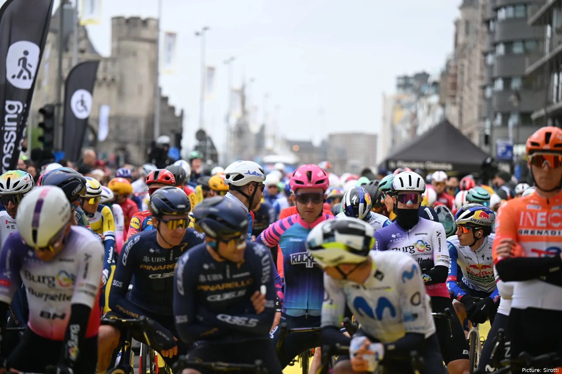 Landscape image of the peloton