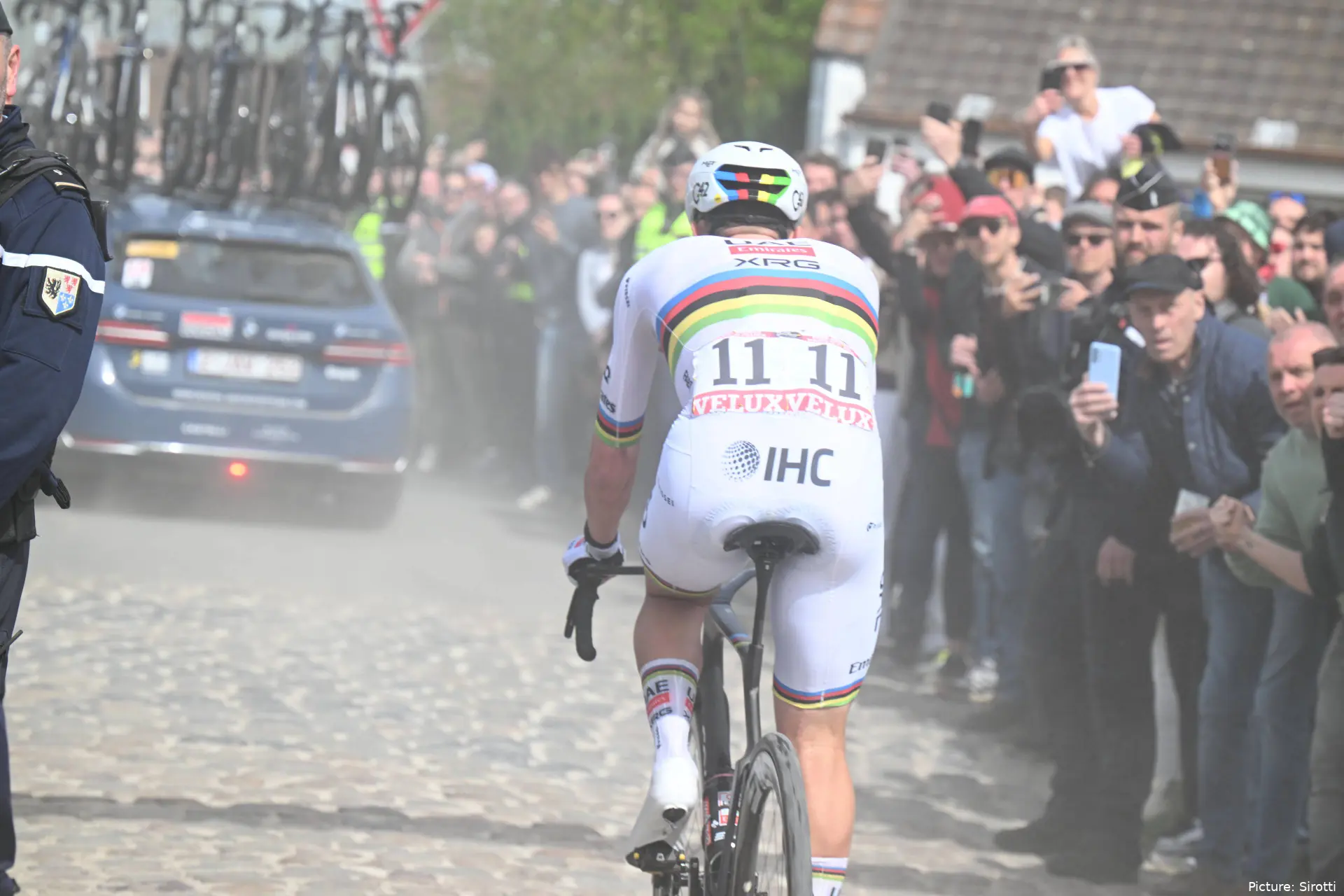 Tadej Pogacar acabó segundo en la París-Roubaix 2026