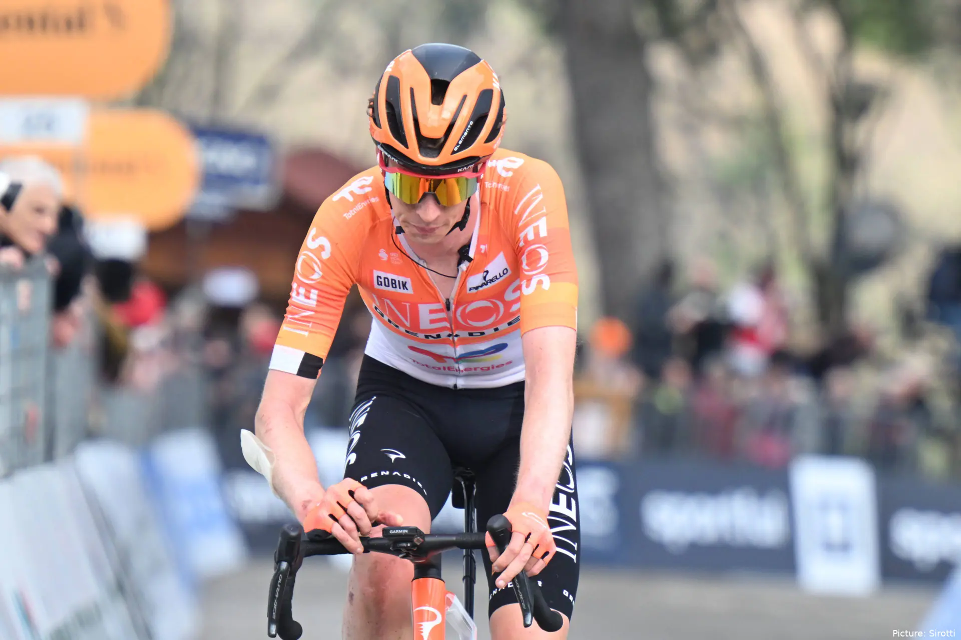 Thymen Arensman, corredor de INEOS Grenadiers en 2026.