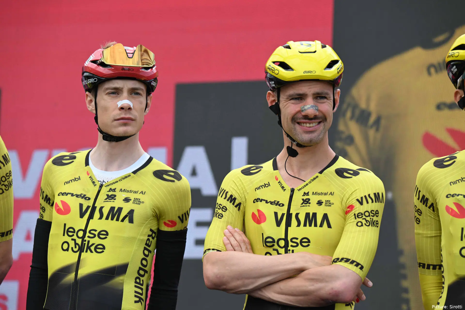 GiroDitalia2026stage5_JonasVingegaardVictorCampenaerts