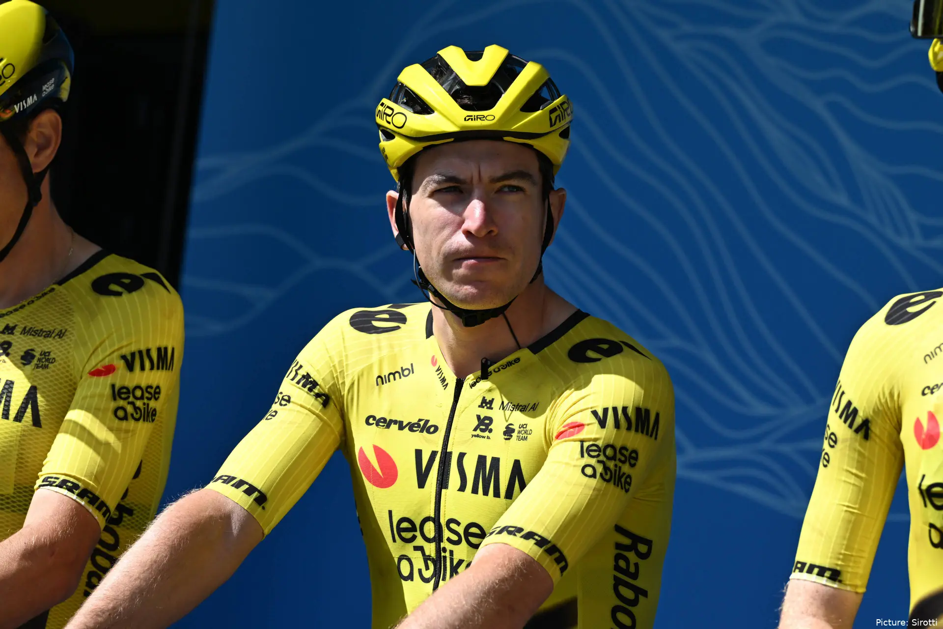Edoardo Affini antes de la etapa 1 del Tour Auvergne-Rhône-Alpes 2026