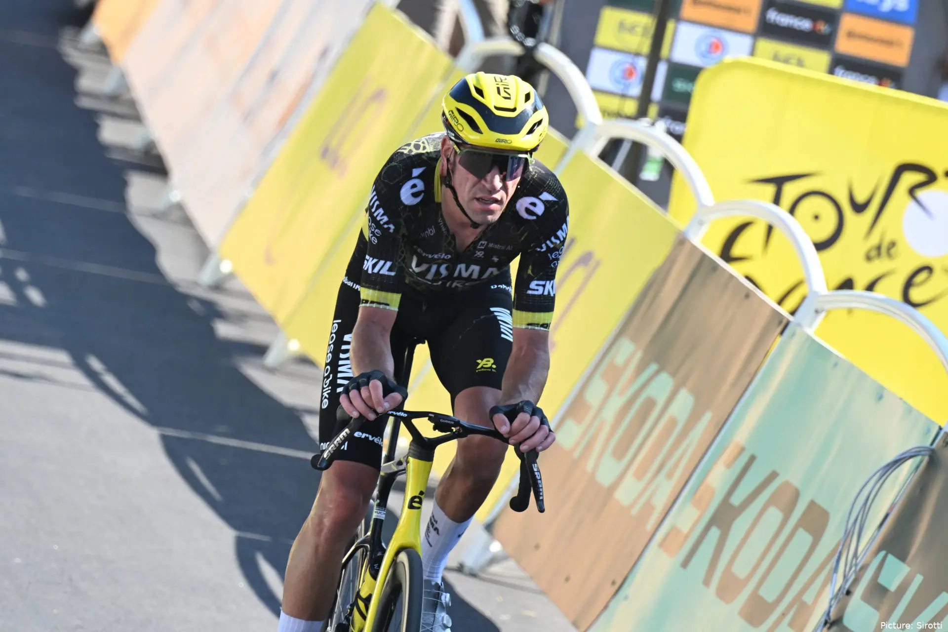 Bruno Armirail crashed on stage 3 of the Tour de France