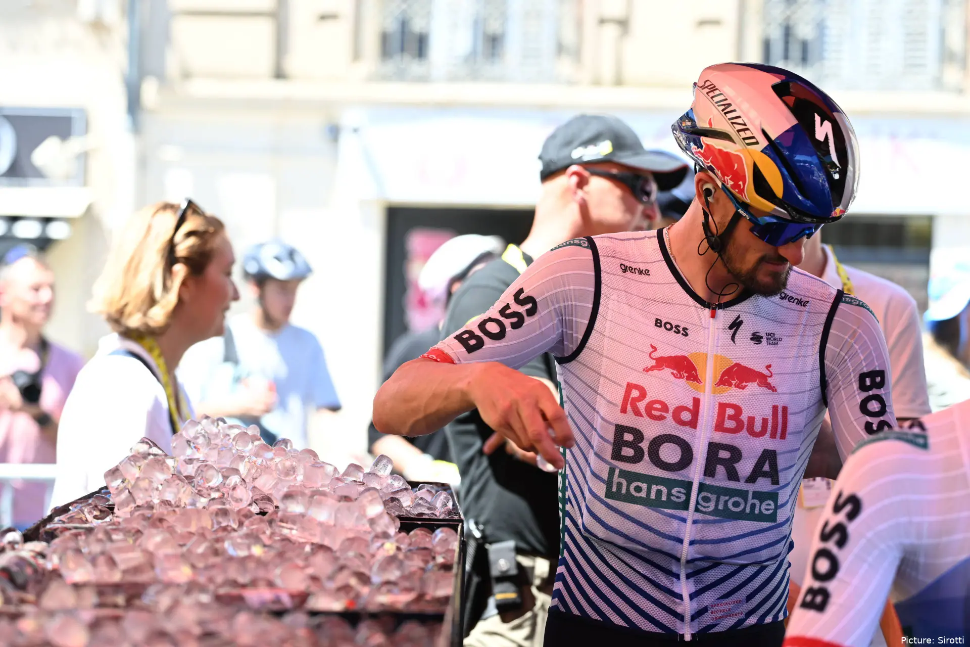 Las altas temperaturas afectan al Tour de France