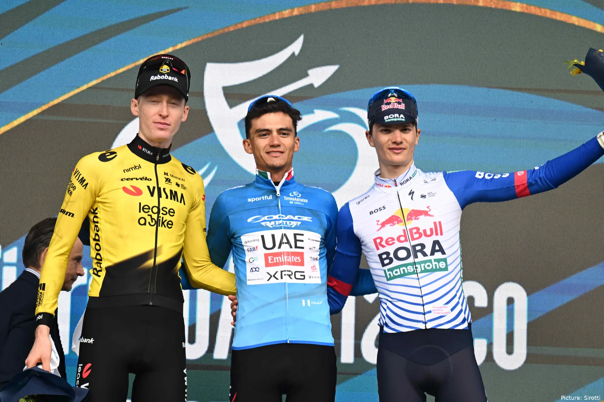 O pódio final da Tirreno–Adriático 2026