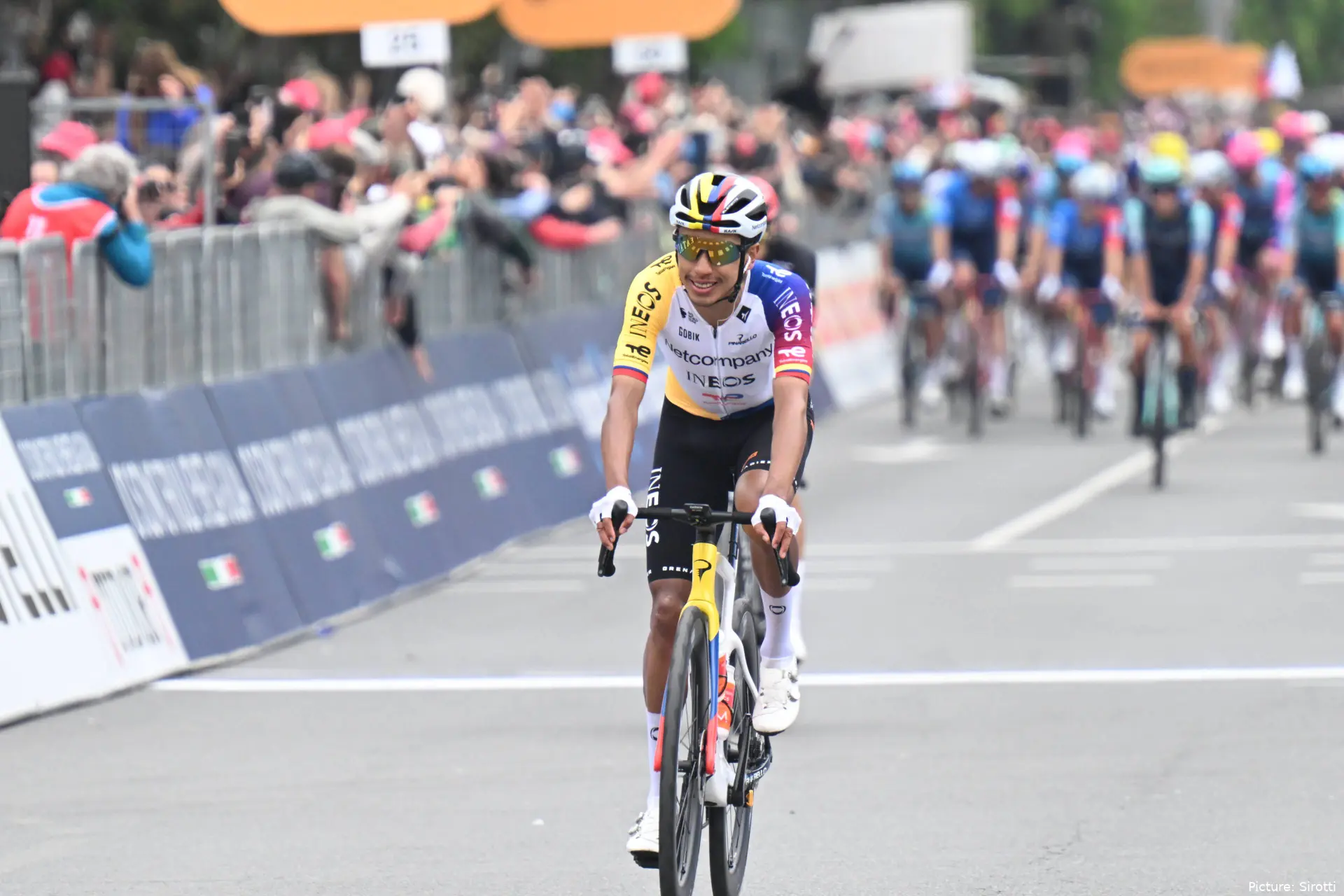 egan-bernal-giro-italia-1269577729